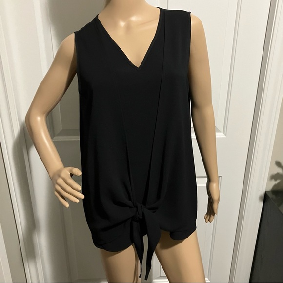 Red Coral | Black sleeveless blouse - Picture 1 of 6